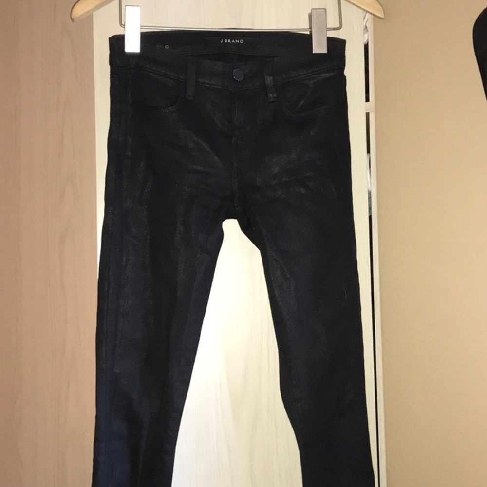 Black skinny mid to low waited jeans